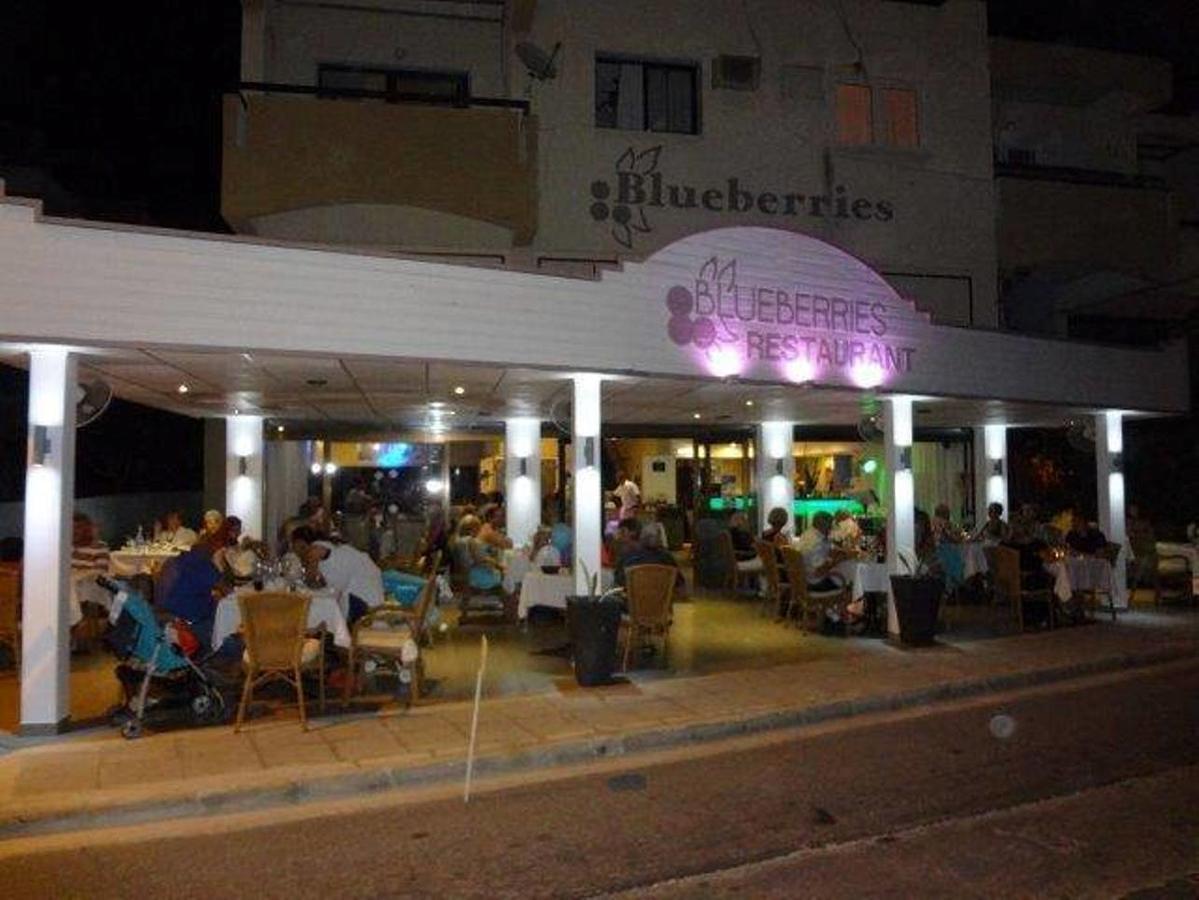 Blueberries Villa Ayia Napa Exterior photo